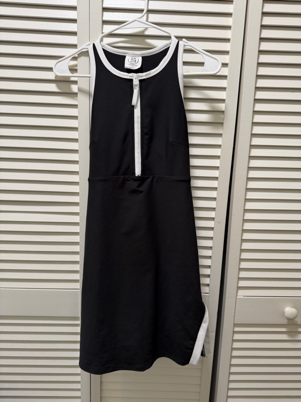 Black and White Zip-Front Sleeveless Tennis Dress